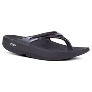 OOFOS Oolala Recovery Thong Flip Flop Sandals in Black Patent Women's Size US 8